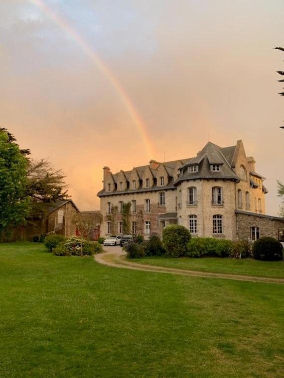 Chateau De Surville Surville  Kültér fotó